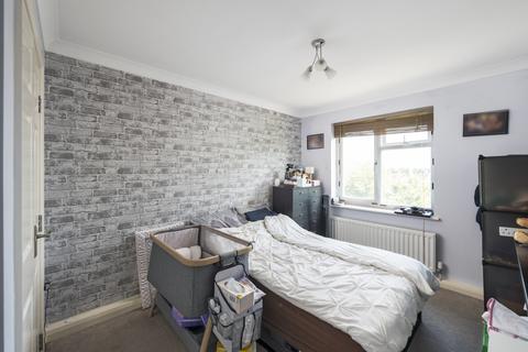 2 bedroom maisonette for sale, Prices Lane, Reigate RH2