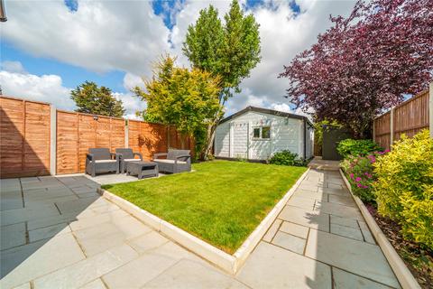 3 bedroom semi-detached house to rent, Green Lane, Shepperton, TW17