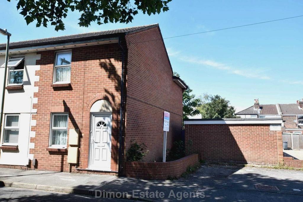 St Anns Crescent, Gosport 2 bed end of terrace house £210,000
