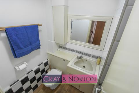 27 Adams Way, Croydon, CR0 6XN
