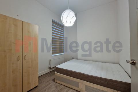 2 bedroom flat to rent, Shakespeare Road, London SE24