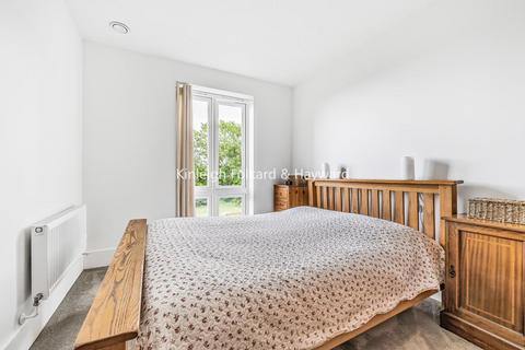 2 bedroom flat for sale, Rookery Lane, Oakwood