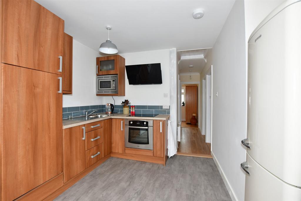 Sandown Drive, Herne Bay, Kent 2 bed semidetached bungalow £310,000