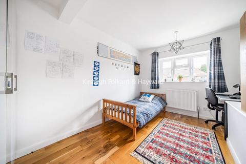 123 Bourne Vale, Bromley, BR2 7NY