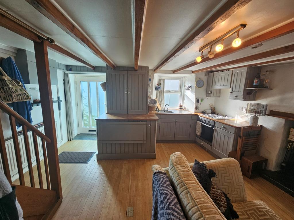 Bodmin Hill, Lostwithiel, Cornwall, PL22 2 bed cottage for sale £155,000