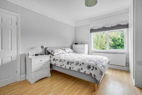 20 Abbott Avenue, London, SW20 8SQ