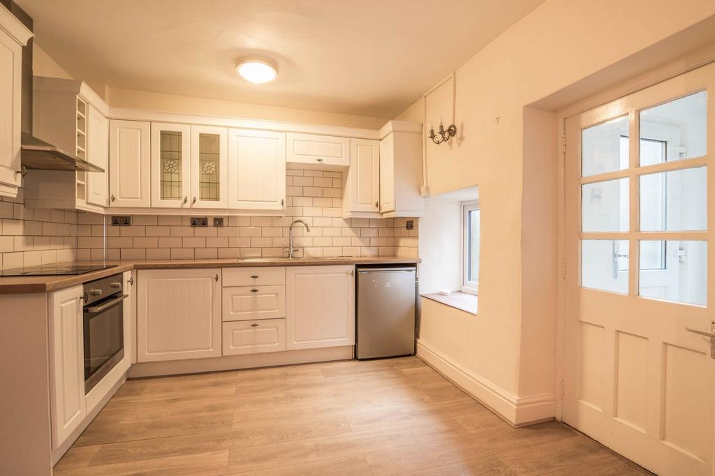 Dining kitchen