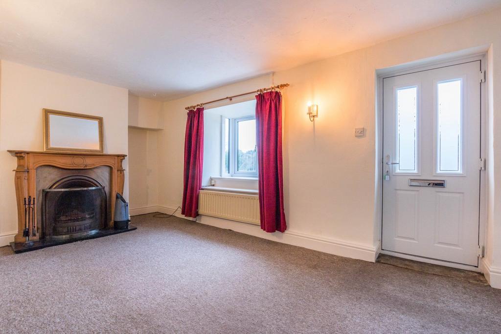 Sitting room with study space