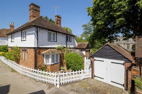 3 bedroom detached house for sale, Clements Cottage, The Square, Chilham