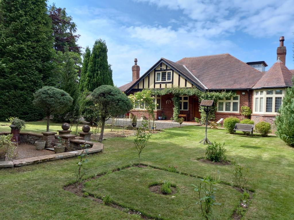 Lodge, WarwickonEden, Carlisle, Cumbria CA4 5 bed detached