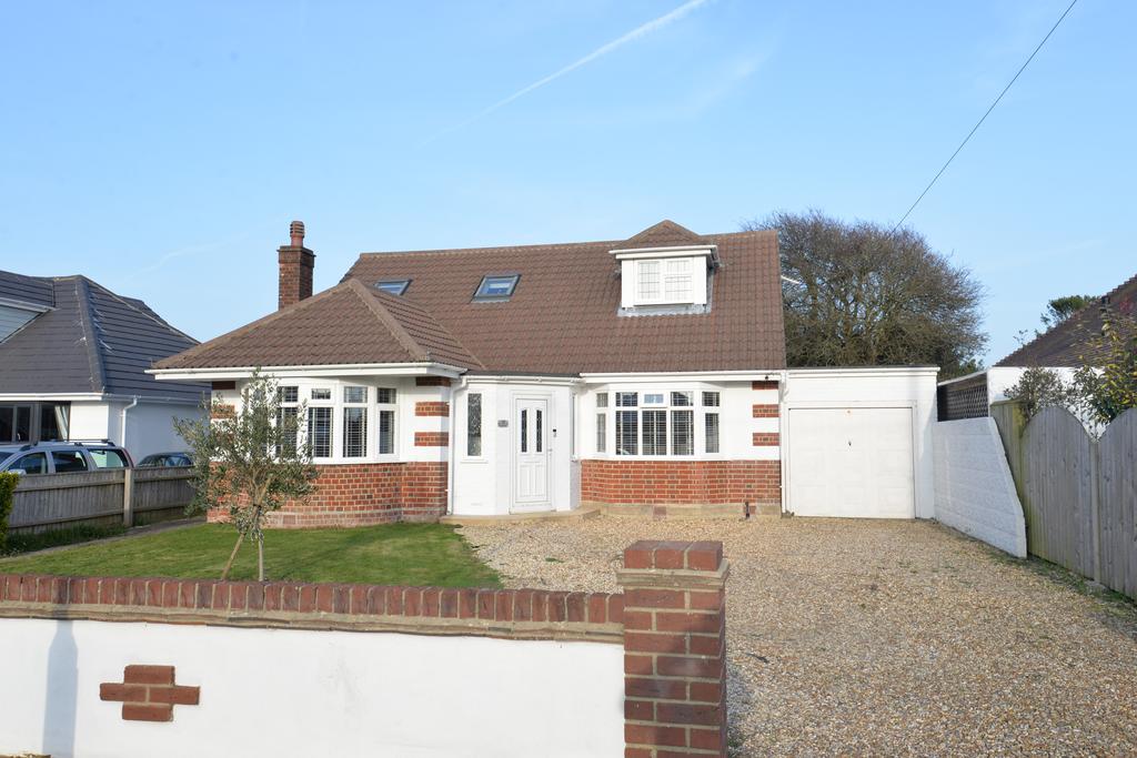 Sea Road, Barton On Sea, New Milton, BH25 4 bed bungalow for sale £