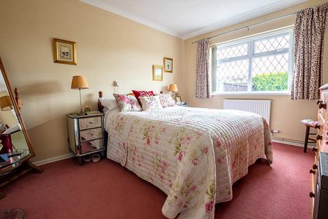 10 Bracken Place, Grimsby, DN37 9RJ