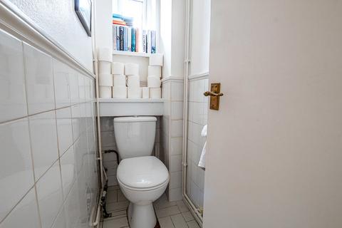10 Bracken Place, Grimsby, DN37 9RJ