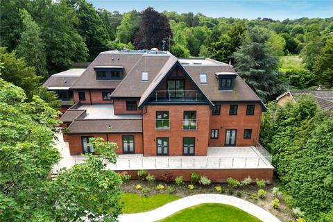 2 bedroom apartment for sale, Green Hedges, Westerham Road, Oxted, Surrey, RH8