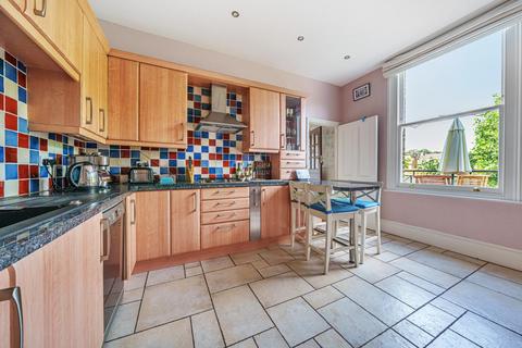 25 Allenby Road, London, SE23 2RQ