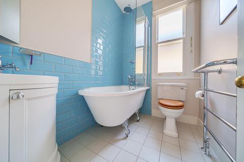 25 Allenby Road, London, SE23 2RQ
