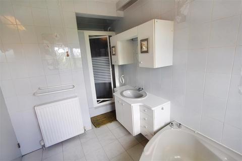 11 Cedar Close, Hutton, Brentwood, CM13 1NE