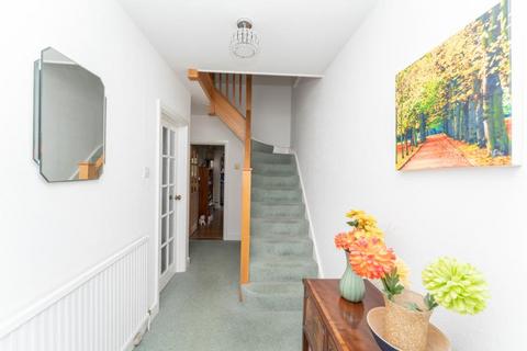 20 The Ridgeway, North Harrow, Harrow, HA2 7QN