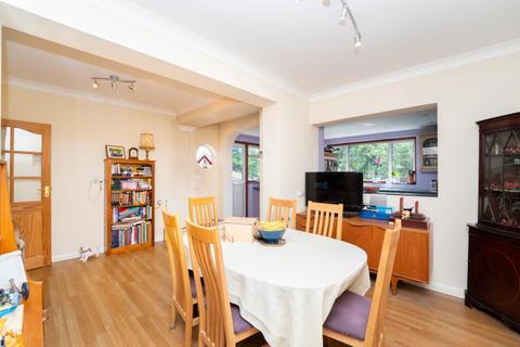 20 The Ridgeway, North Harrow, Harrow, HA2 7QN