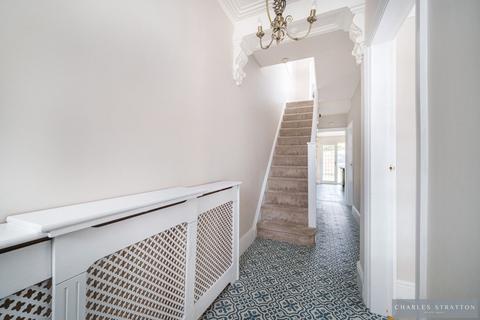 5 Kings Road, Romford, RM1 2ST