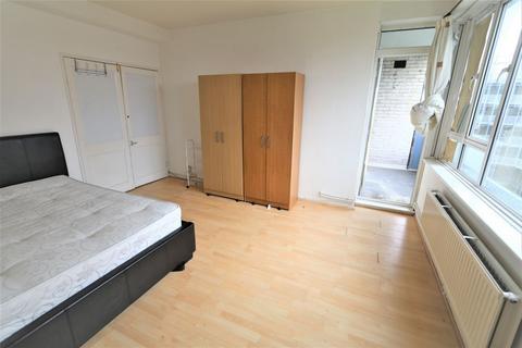 3 bedroom flat for sale, Camden Road, London NW1
