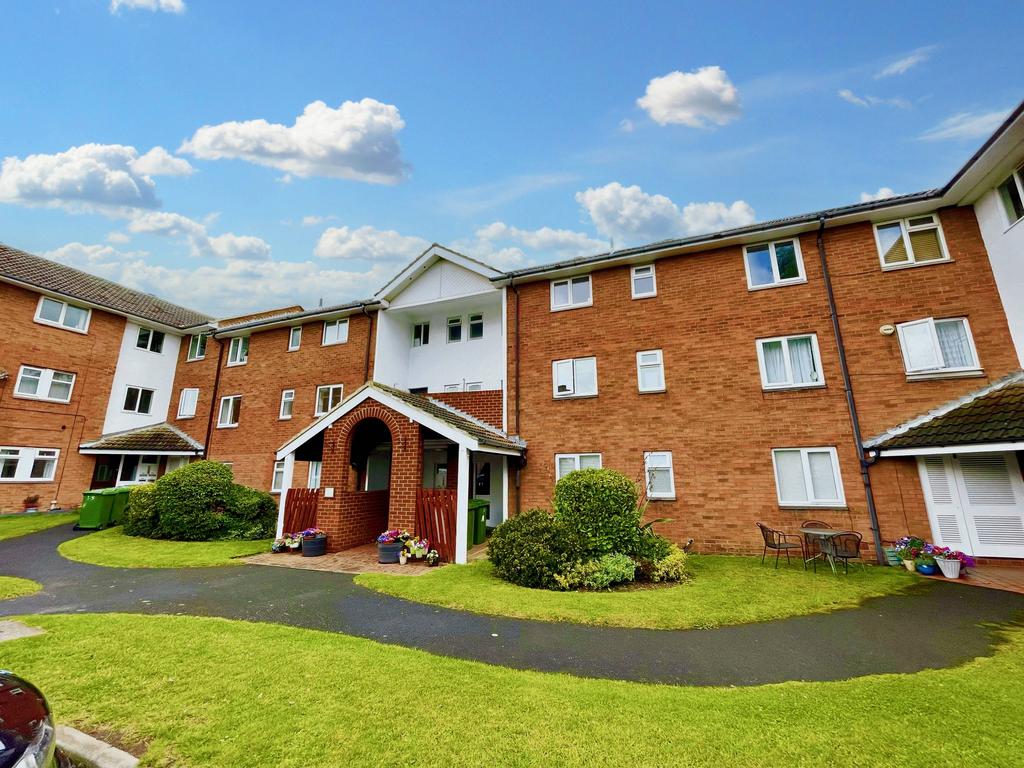 Howick Park, Sunderland SR6 2 bed flat to rent £665 pcm (£153 pw)
