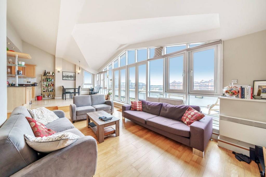 Prices Court, Battersea, London, SW11 4 bed flat for sale £1,400,000