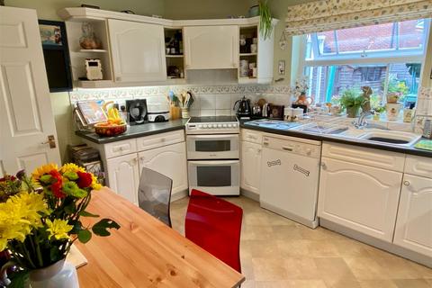 18 Kingfisher Reach, Collingham, Wetherby, LS22 5LX