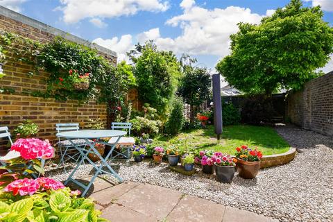 344 Dover Road, Walmer, Deal, CT14 7NX
