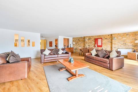 2 bedroom flat for sale, Wapping High St, Wapping, London, E1W