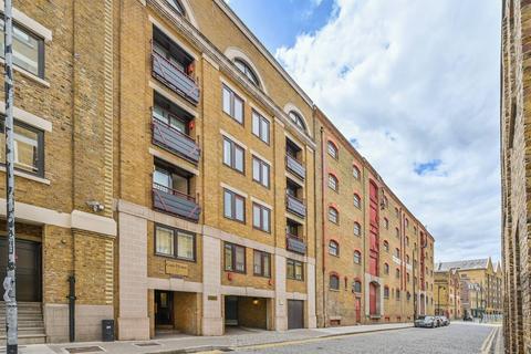 2 bedroom flat for sale, Wapping High St, Wapping, London, E1W