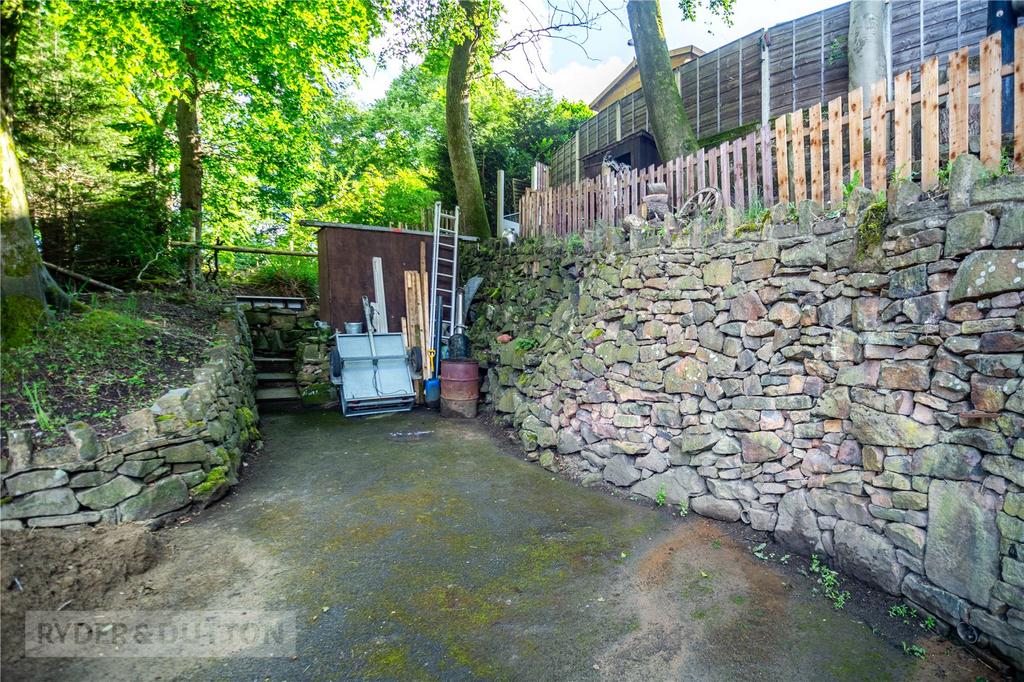 Thorncliffe Park, Royton, Oldham, Greater Manchester, OL2 4 bed semi