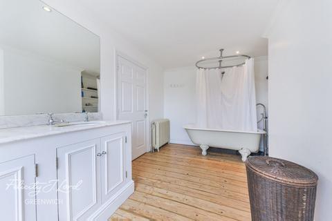 50 Royal Hill, London, SE10 8RT