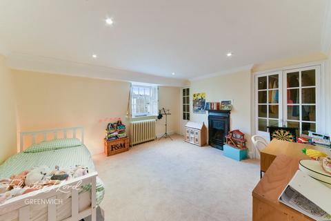 50 Royal Hill, London, SE10 8RT