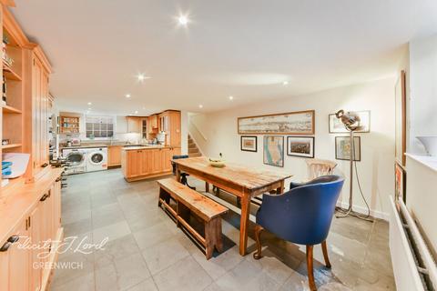 50 Royal Hill, London, SE10 8RT