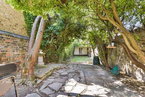 50 Royal Hill, London, SE10 8RT