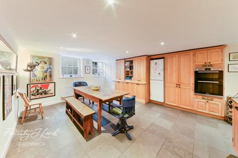 50 Royal Hill, London, SE10 8RT