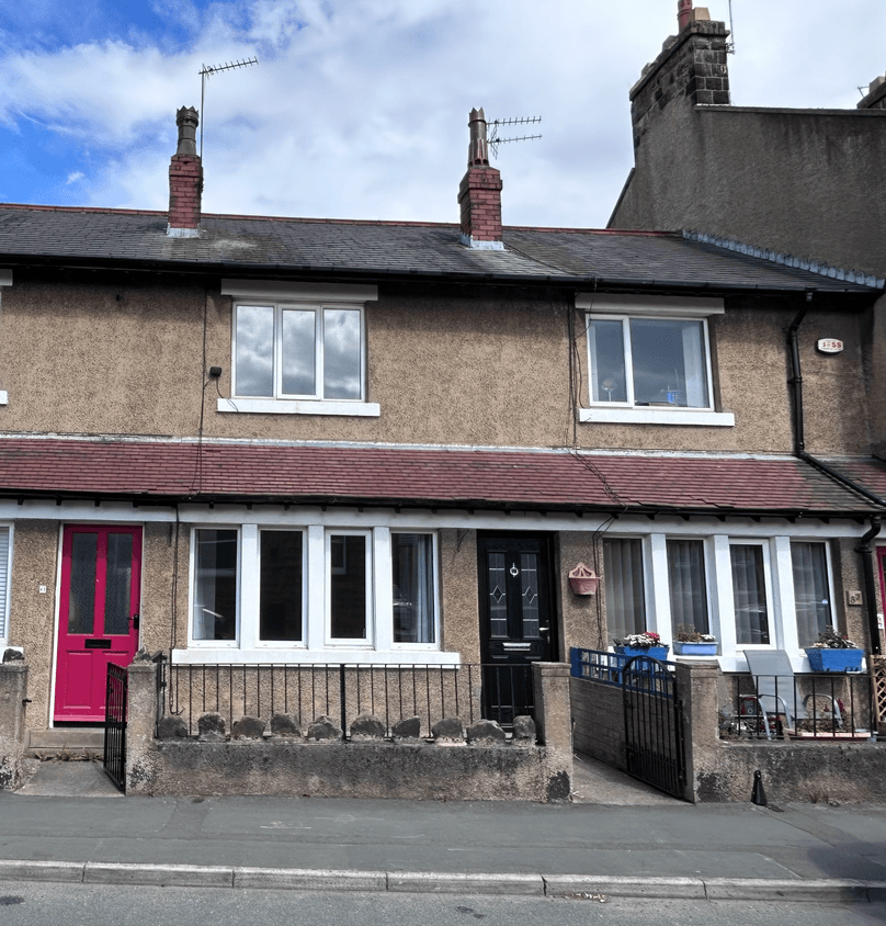 39 Victoria Road, Guiseley LS20 8DQ 2 bed terraced house £895 pcm (£