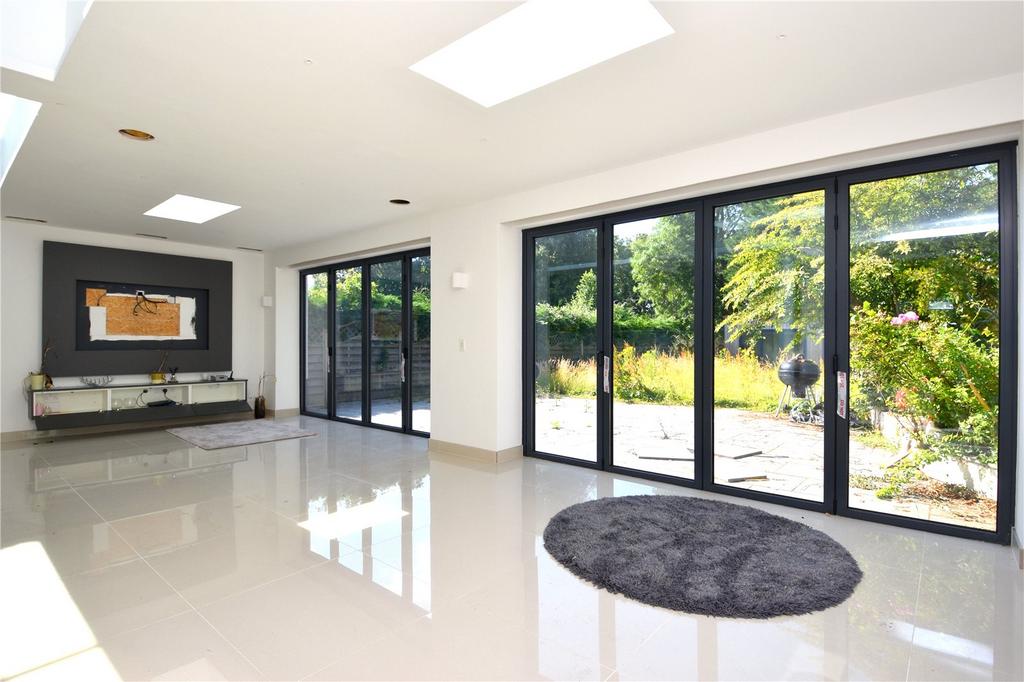 Borrowdale Avenue, Ipswich, Suffolk, IP4 4 bed detached house for sale