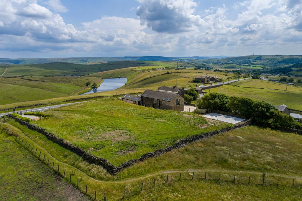 Ripponden Road, Denshaw, Saddleworth 5 bed detached house £895,000