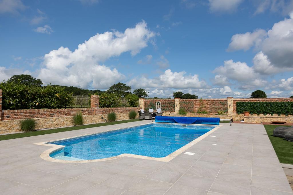 Outdoor Swimming Pool