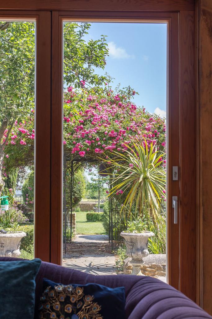 Family Room through to Rose Garden