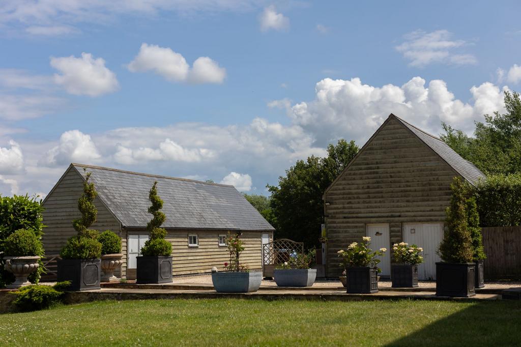 Stables and Garaging