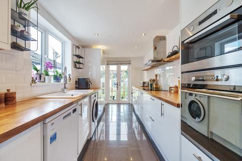 64 Crampton Road, London, SE20 7AT