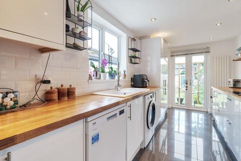 64 Crampton Road, London, SE20 7AT