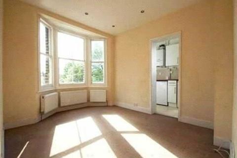 4 bedroom flat for sale - Mackenzie Road, Beckenham, London, BR3 4SF