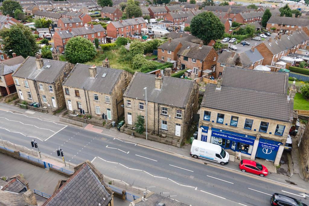 Leeds Road, Dewsbury, WF12 2 bed semidetached house for sale £100,000