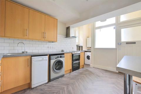 2 bedroom apartment to rent, Granville Park, London, SE13