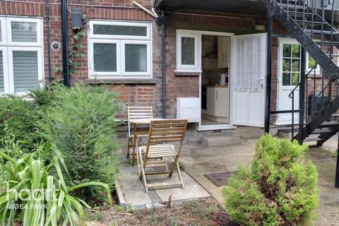 Flat 7, Hill Court Main Road, Romford, RM1 3DA