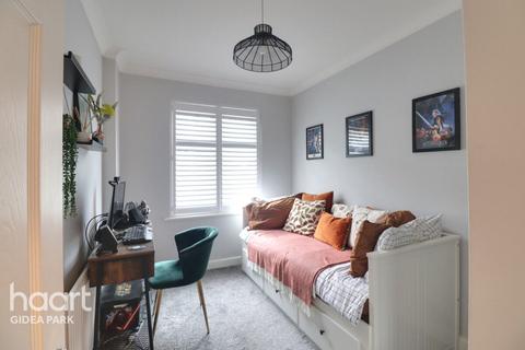Flat 7, Hill Court Main Road, Romford, RM1 3DA